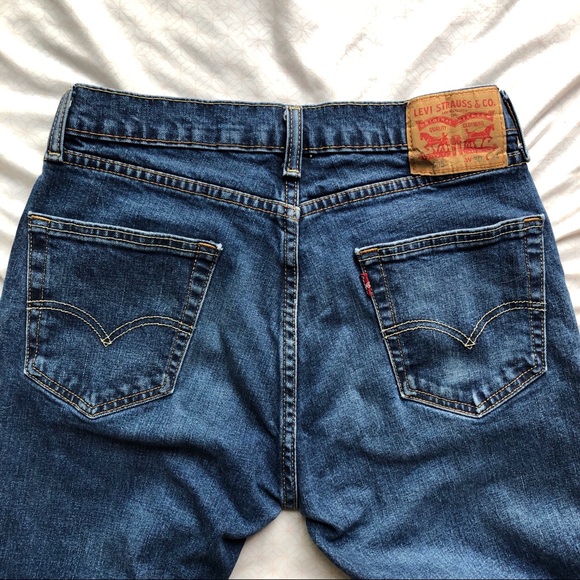 Levi’s 30x34 Medium Wash - Picture 6 of 12